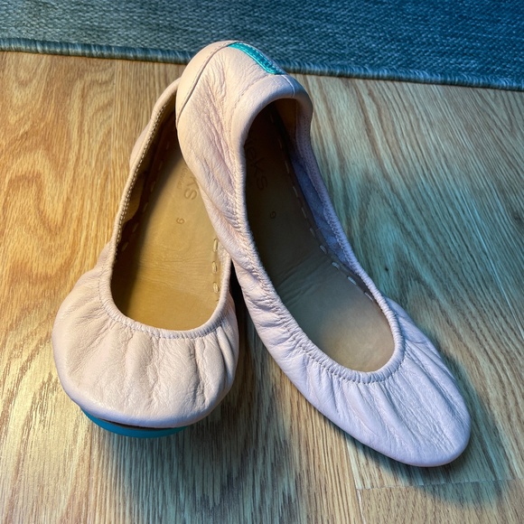 Size 9 Pink Tieks - Hardly Ever Worn - Picture 1 of 5